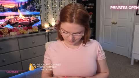 Snapshot of vegas_romance chatting on 14, 2, 2026 vegas_romance online show from 14, 2, 2026