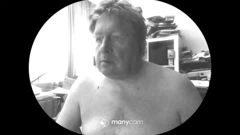 Snapshot of vejun2025 chatting on 29, 4, 2026 vejun2025 online show from 29, 4, 2026