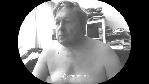 Snapshot of vejun2025 chatting on 17, 5, 2026 vejun2025 online show from 17, 5, 2026