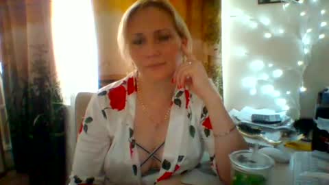 Snapshot of velka_raspberry chatting on 22, 6, 2026 velka_raspberry online show from 22, 6, 2026
