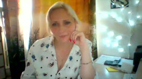 Snapshot of velka_raspberry chatting on 8, 7, 2026 velka_raspberry online show from 8, 7, 2026