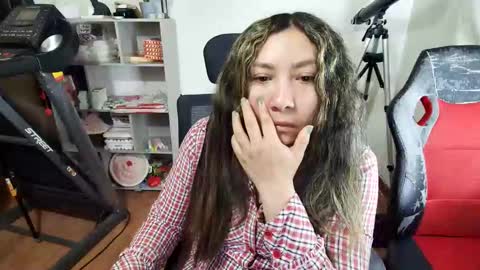 Im VelaI will be Christmas and New Year with my family December 22 to January 13 I will miss you guys. online show from 15, 12, 2025