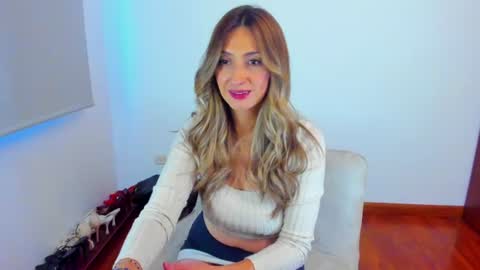 Snapshot of velourmuse chatting on 1, 7, 2026 Sara online show from 1, 7, 2026