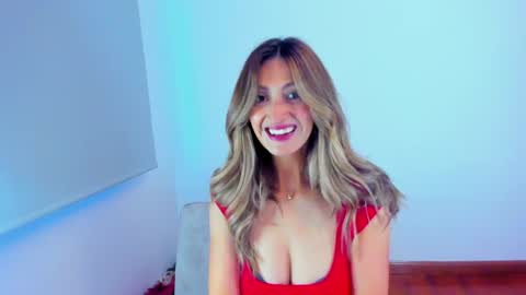 Snapshot of velourmuse chatting on 10, 7, 2026 Sara online show from 10, 7, 2026