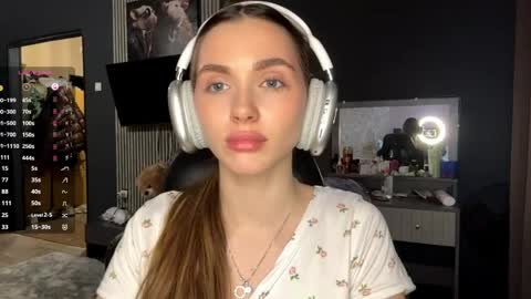 Nia online show from 8, 4, 2026