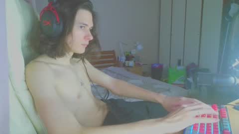 Velvet bunniess online show from 8, 1, 2025