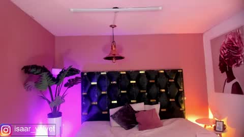 Snapshot of velvet_dreams_ chatting on 22, 4, 2026 Isabella online show from 22, 4, 2026