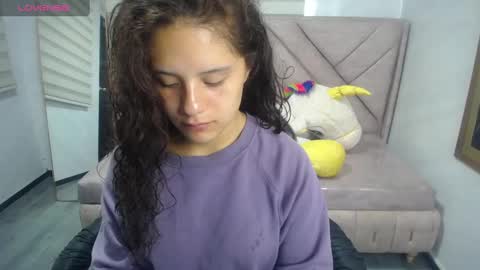 velvet_moon_v online show from 16, 9, 2025