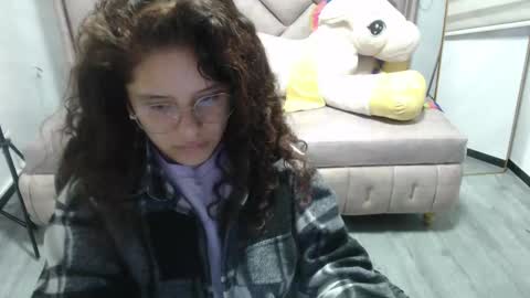 velvet_moon_v online show from 14, 11, 2025