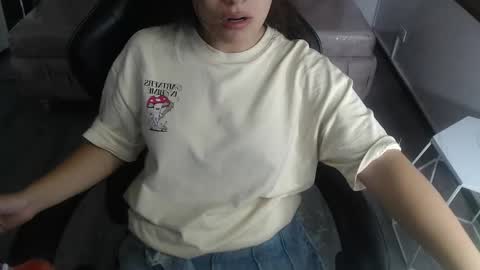 velvet_moon_v online show from 9, 2, 2026