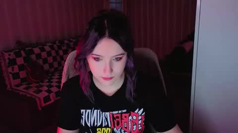 Violet online show from 11, 5, 2026