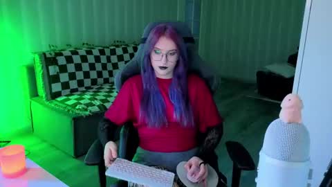 Violet online show from 10, 7, 2026