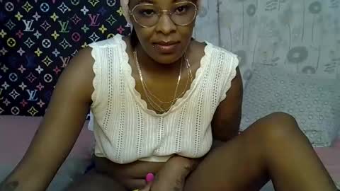 Snapshot of velvet_temptress chatting on 17, 9, 2025 velvet online show from 17, 9, 2025