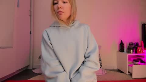 Hey there Im Anna online show from 14, 2, 2025