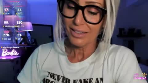 Snapshot of velvetbarbie chatting on 3, 7, 2026 VelvetBarbie online show from 3, 7, 2026