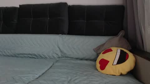 velvetmoon123 online show from 17, 4, 2026