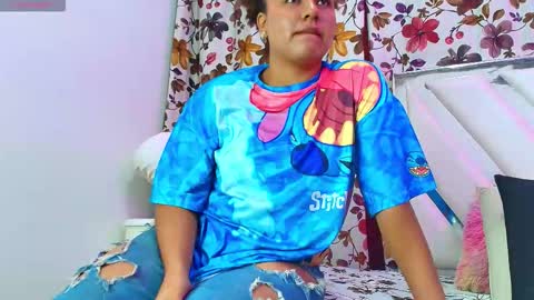 Snapshot of velvetnaughty4u chatting on 17, 11, 2025 velvetnaughty4u online show from 17, 11, 2025