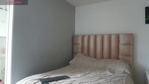 velvet online show from 18, 4, 2026