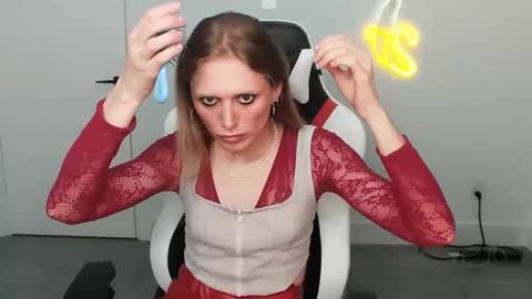 VelvetTGirl online show from 9, 2, 2026