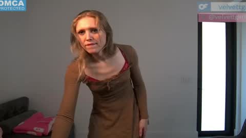 Snapshot of velvettgirl chatting on 15, 5, 2026 VelvetTGirl online show from 15, 5, 2026