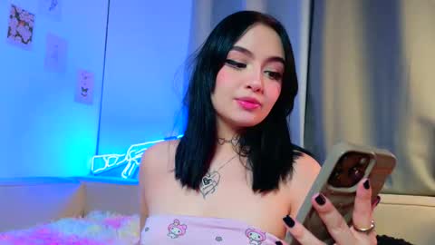 Snapshot of velvetvibes_ chatting on 4, 6, 2026 velvetvibes_ online show from 4, 6, 2026