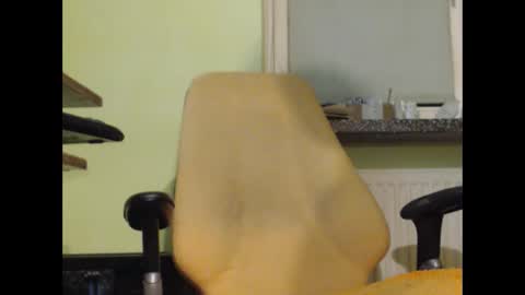 Snapshot of vendi1 chatting on 3, 1, 2025 vendi1 online show from 3, 1, 2025