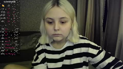 Snapshot of vendymories chatting on 25, 10, 2025 eva 3 online show from 25, 10, 2025