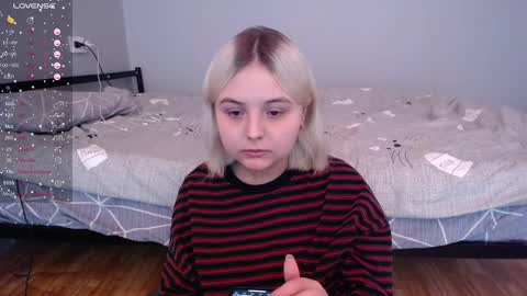 Snapshot of vendymories chatting on 18, 12, 2025 eva 3 online show from 18, 12, 2025