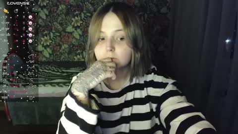 Snapshot of vendymories chatting on 15, 5, 2026 eva 3 online show from 15, 5, 2026