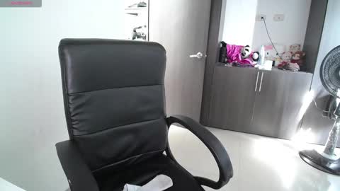 Venelope 3 online show from 17, 2, 2026