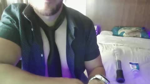 Snapshot of venezuelan420 chatting on 8, 10, 2025 venezuelan420 online show from 8, 10, 2025