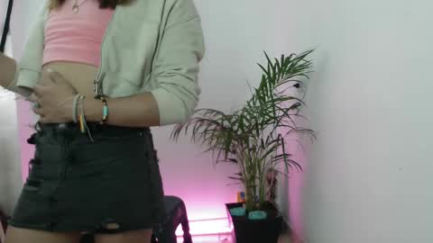 vennus6969 online show from 5, 3, 2025