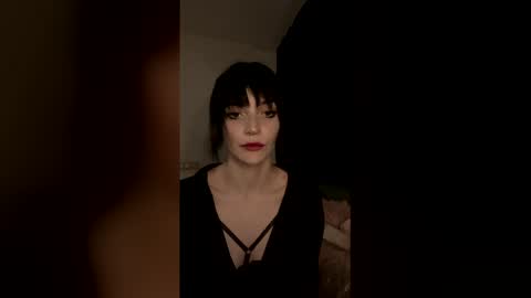 Snapshot of venom_goddess chatting on 15, 5, 2026 venom_goddess online show from 15, 5, 2026