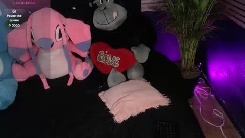 eva online show from 12, 11, 2025