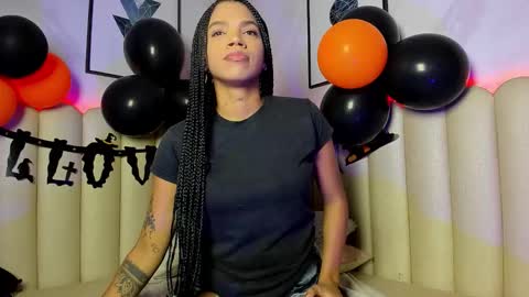 Snapshot of venus__miller chatting on 20, 10, 2025 venus__miller online show from 20, 10, 2025