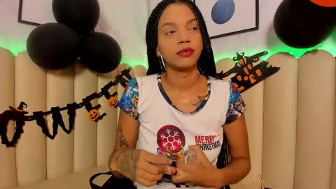 Snapshot of venus__miller chatting on 1, 11, 2025 venus__miller online show from 1, 11, 2025