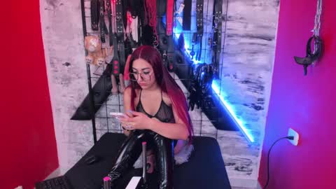 Snapshot of venus_bms_ chatting on 28, 4, 2026 VENUS online show from 28, 4, 2026