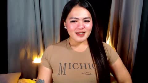 I am Colly Your mystery girl online show from 20, 4, 2026