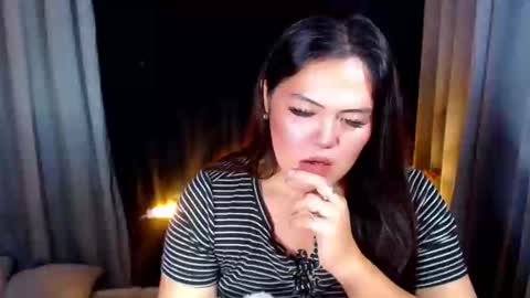 Snapshot of venus_colly chatting on 3, 6, 2026 I am Colly Your mystery girl online show from 3, 6, 2026