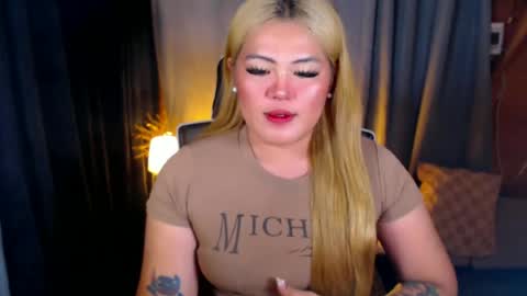 Snapshot of venus_colly chatting on 7, 7, 2026 I am Colly Your mystery girl online show from 7, 7, 2026