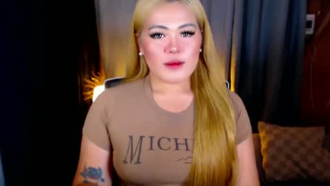Snapshot of venus_colly chatting on 8, 7, 2026 I am Colly Your mystery girl online show from 8, 7, 2026