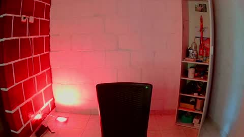 emily independent account  MY conextion 1100 GTM  to  17hr GTM online show from 31, 12, 2024