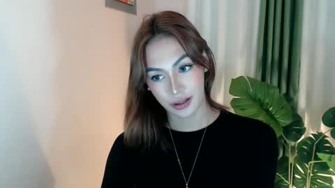 Snapshot of venus_sunrise07xx chatting on 4, 12, 2025 Venus Sunrise Bombshell online show from 4, 12, 2025