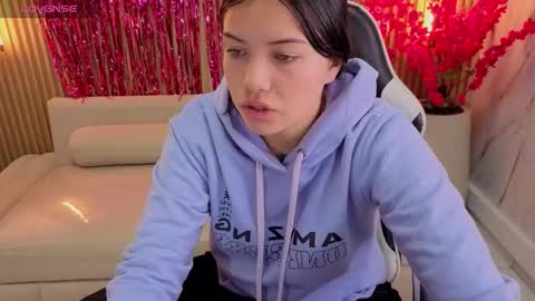 Snapshot of venus_velvet_tp chatting on 25, 2, 2026 Venus online show from 25, 2, 2026