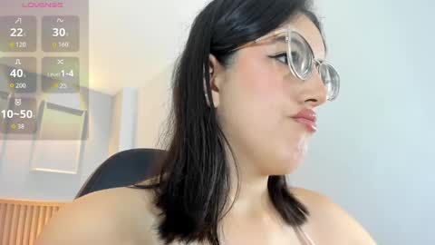 Snapshot of venusgreys1 chatting on 20, 5, 2026 VENUS online show from 20, 5, 2026
