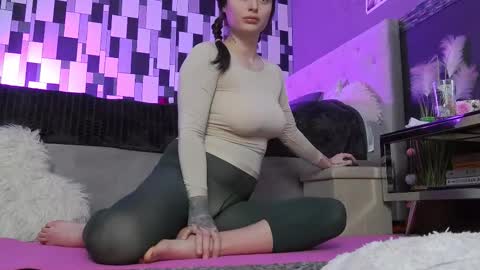 venusinylons online show from 29, 3, 2026