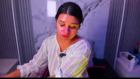 Snapshot of venusowen_ chatting on 3, 3, 2026 Venusowen online show from 3, 3, 2026