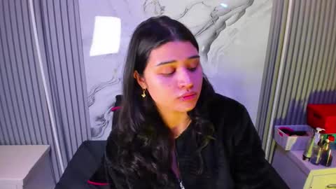 Snapshot of venusowen_ chatting on 3, 4, 2026 Venusowen online show from 3, 4, 2026