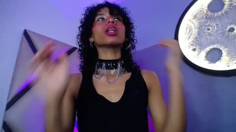 venuss_03 online show from 6, 1, 2026