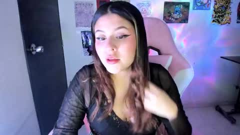 Snapshot of venussx_x chatting on 14, 11, 2025 Venus MY BDAY 29 SEPT online show from 14, 11, 2025